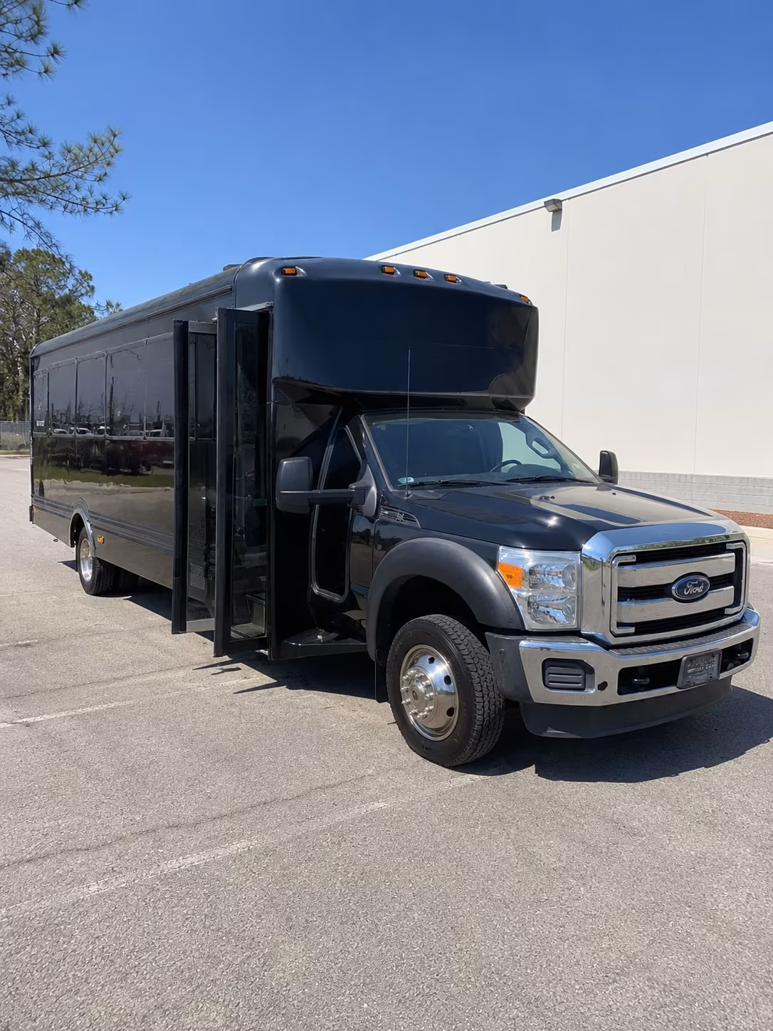 rent a party bus or sprinter van to malibu wine country from the san gabriel valley